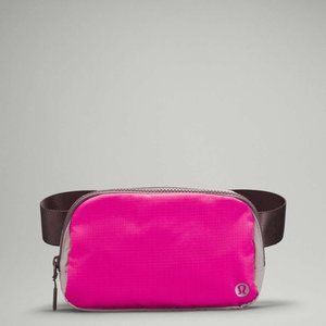 NEW: Lululemon Everywhere Belt Bag 1L (Pow Pink Light / Lunar Rock / Chrome)